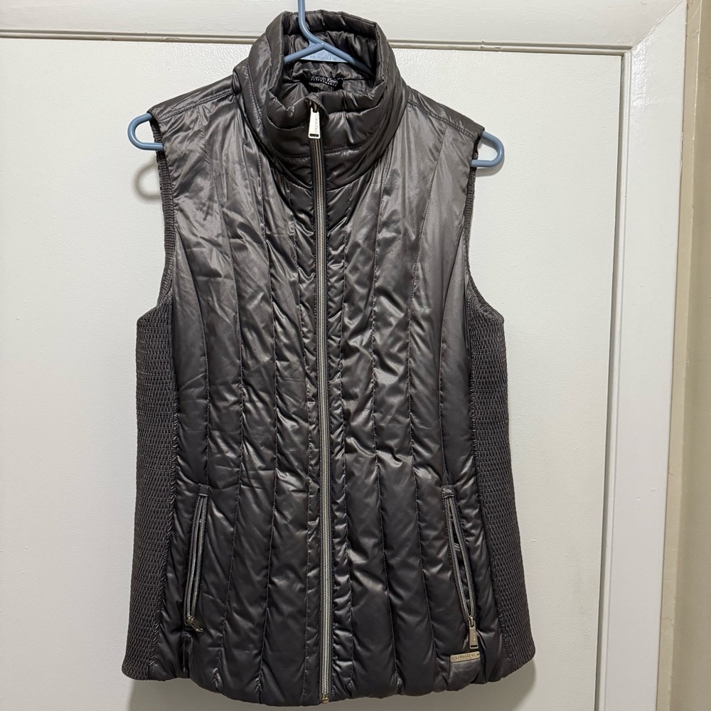 Calvin Klein performance vest size large